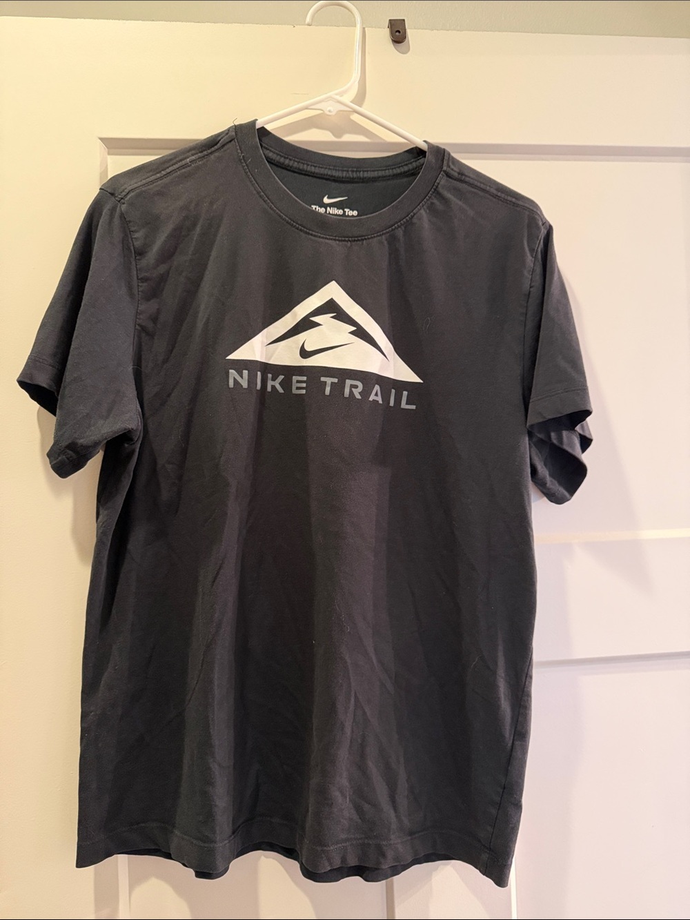 Nike Mens Black Trail Graphic Tee with White Logo